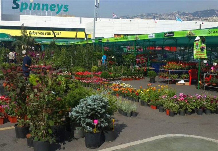 Spinneys Welcomes Summer Season with its Flower Festival